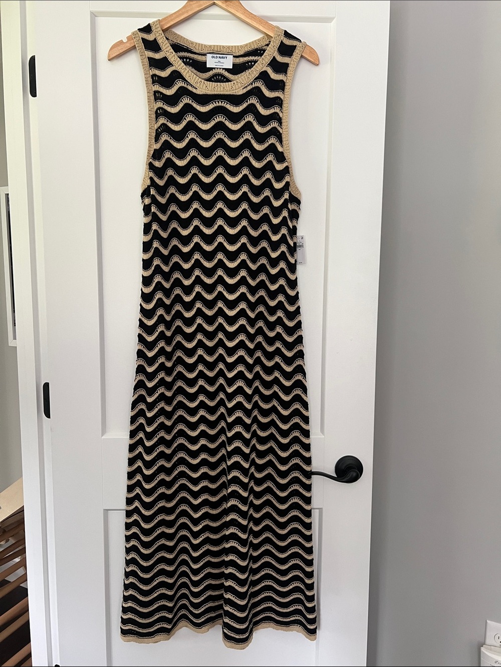 Old Navy Black and Gold Wave Knit Midi Dress